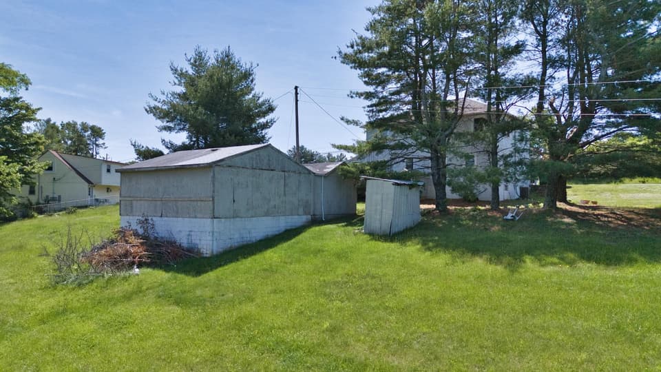 3920 Roanoke Street, photo 8 of 14