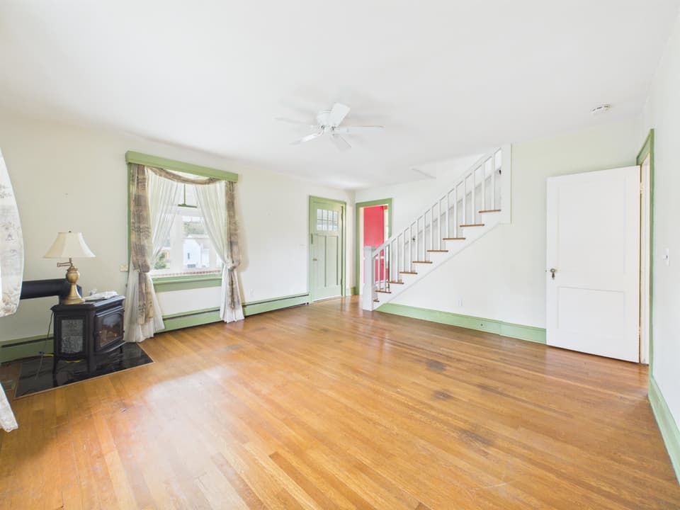 100 Alleghany Street SE, photo 17 of 40