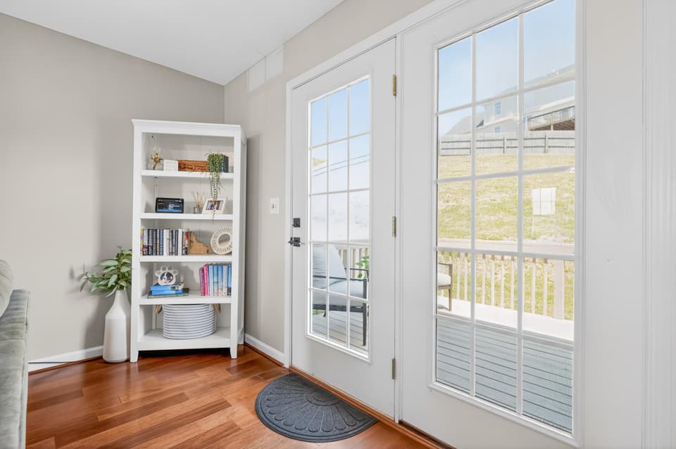 475 Majestic Drive, photo 10 of 40