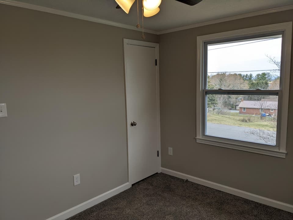 1370 Wall St, photo 29 of 38