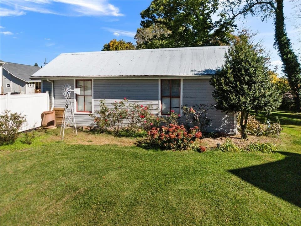 470 Montgomery Street, photo 22 of 40