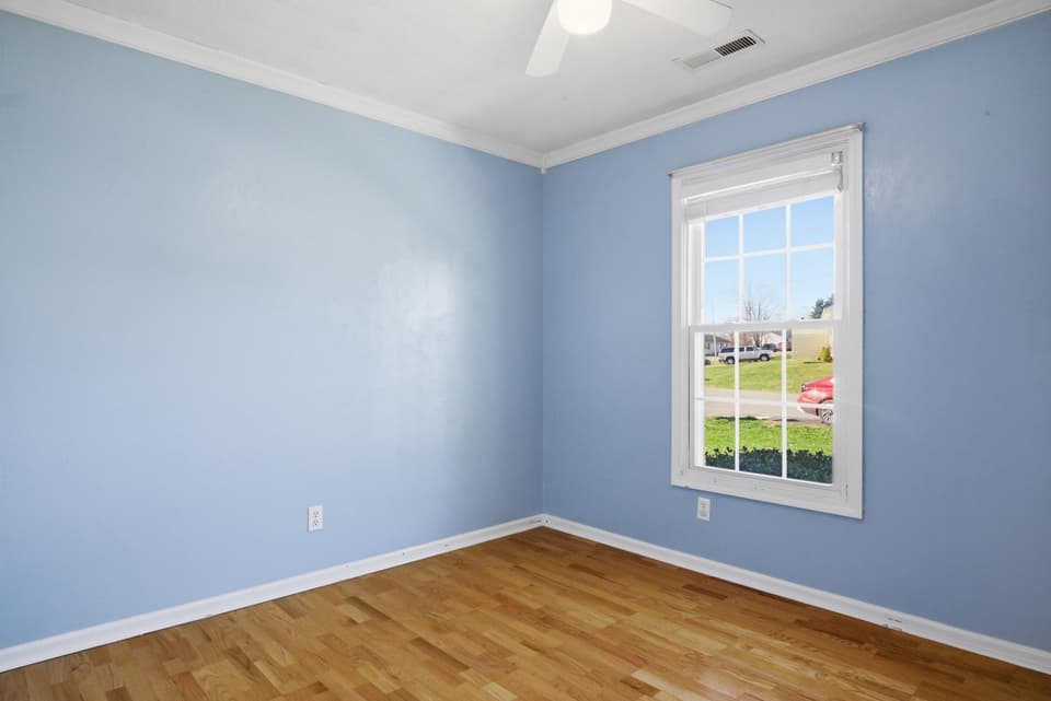 1381 Dow Street, photo 18 of 40