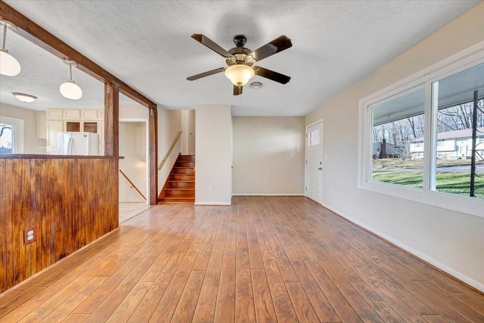 1100 Flint Drive, photo 16 of 40