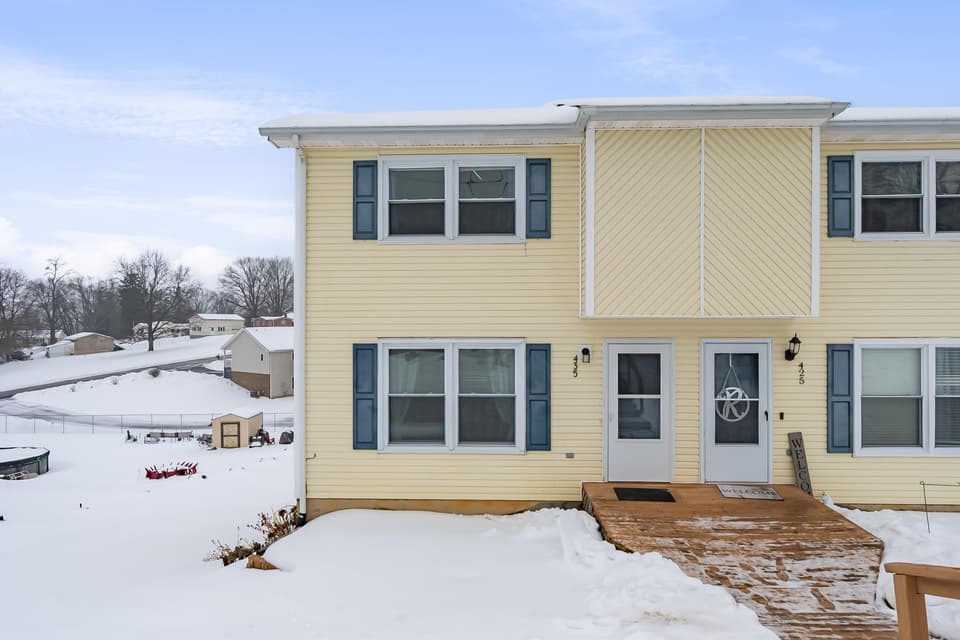435 Cherokee Drive, photo 4 of 40