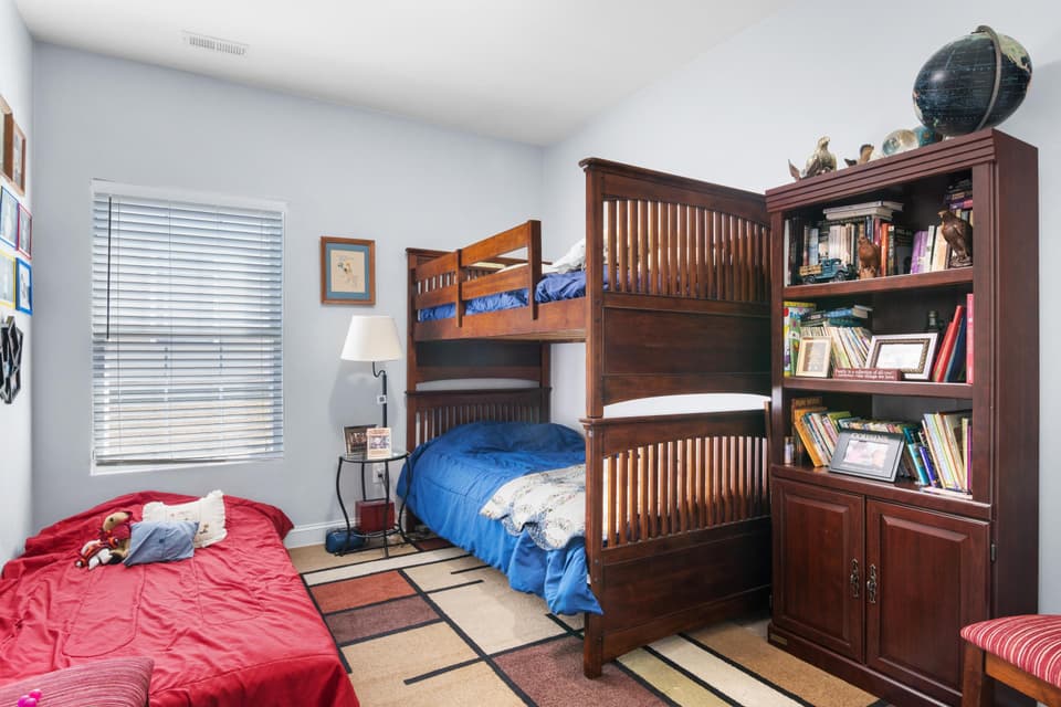 300 Vinnie Avenue, photo 23 of 34