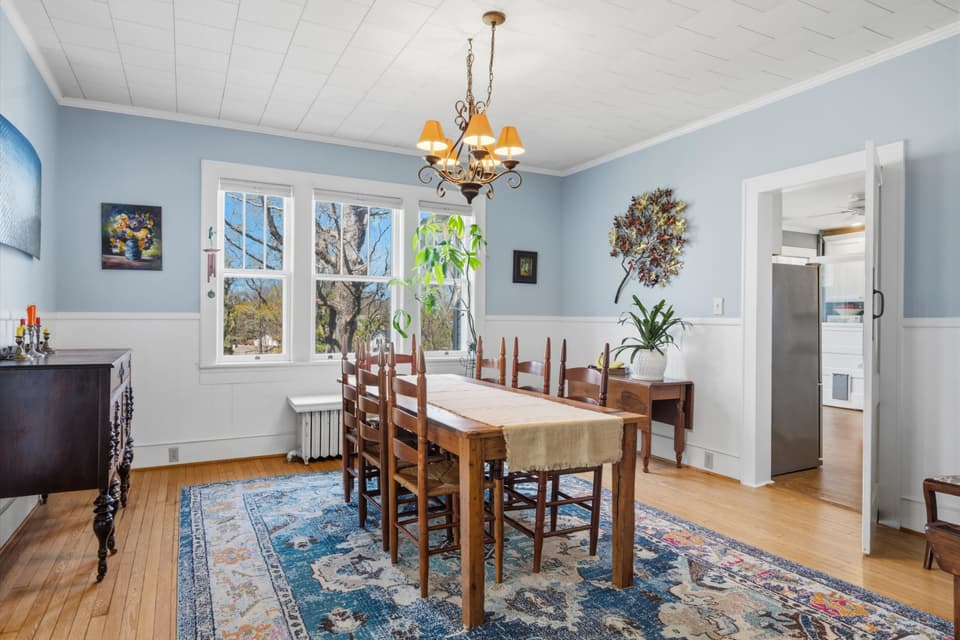805 W Main Street, photo 18 of 40