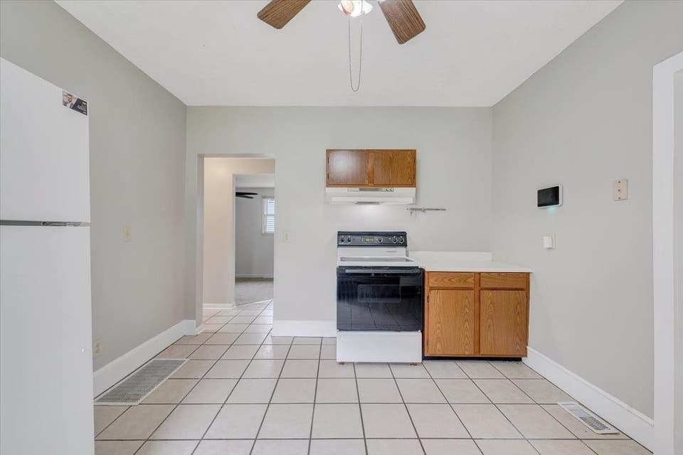 340 Montgomery Street, photo 15 of 32