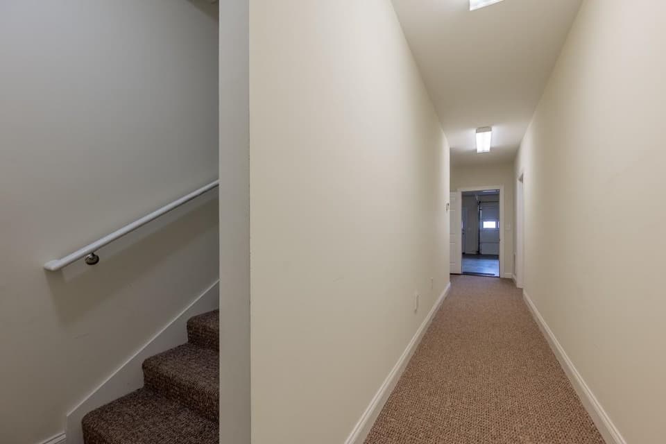 90 Phoenix Boulevard, photo 34 of 40