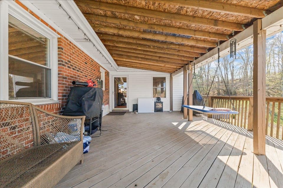 310 Overland Drive, photo 19 of 37