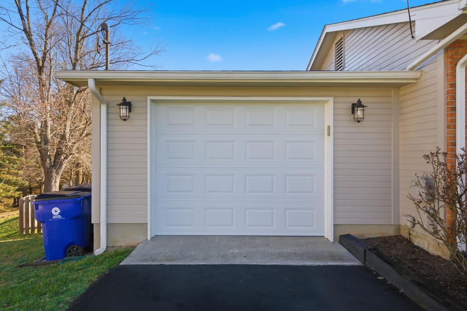 1381 Dow Street, photo 34 of 40