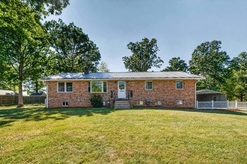 350 Teel Street, photo 12 of 40