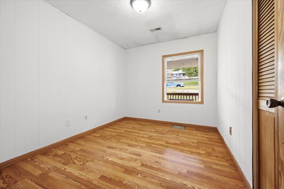 310 Overland Drive, photo 31 of 37