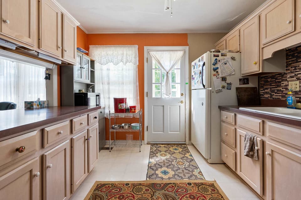195 Ash Drive, photo 24 of 40
