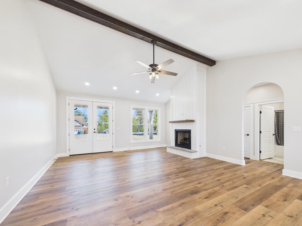 245 Howery Street SE, photo 3 of 40