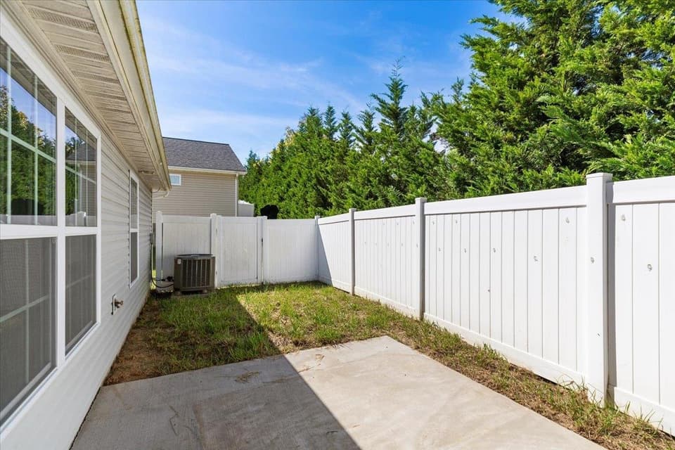 2100 Glade Drive SE, photo 40 of 40