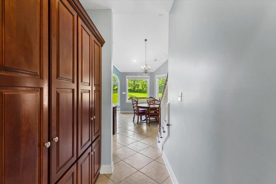 2251 Lake Vista Drive, photo 7 of 40