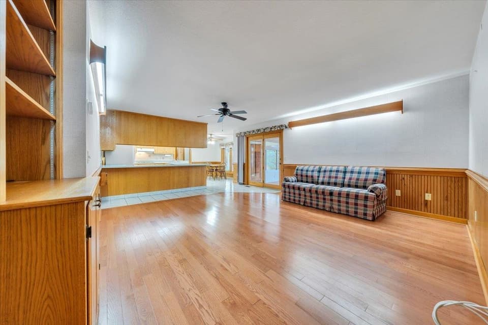 290 Patricia Lane SE, photo 24 of 40