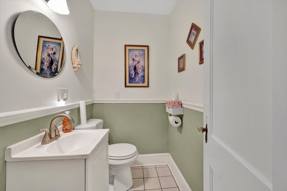 115 Lester Street, photo 22 of 40