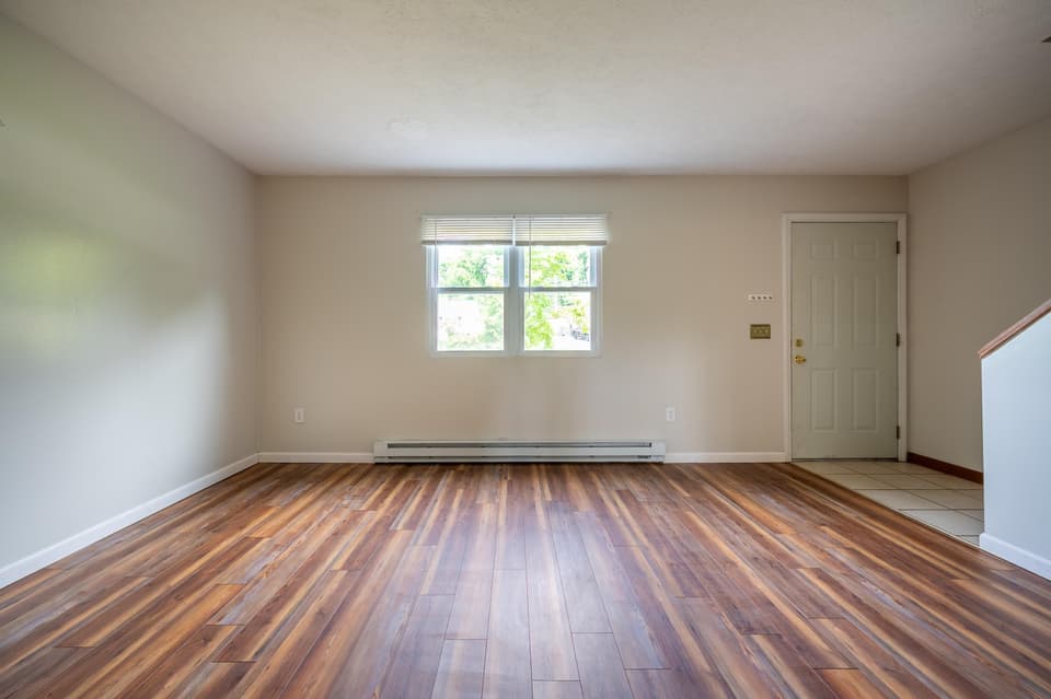 1115 Glen Court Unit B, photo 7 of 40
