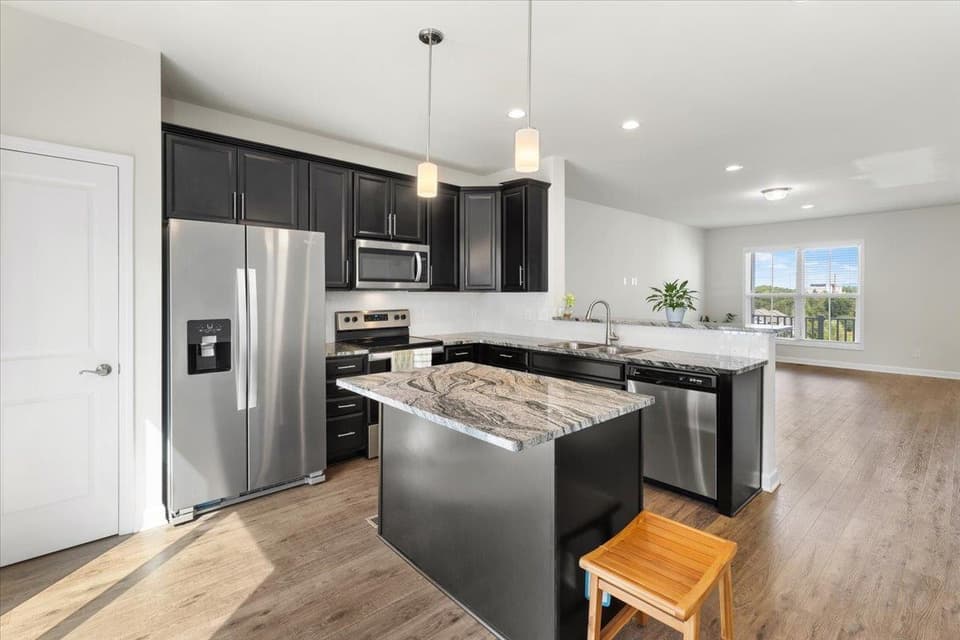 455 John Adams Drive NW, photo 8 of 39