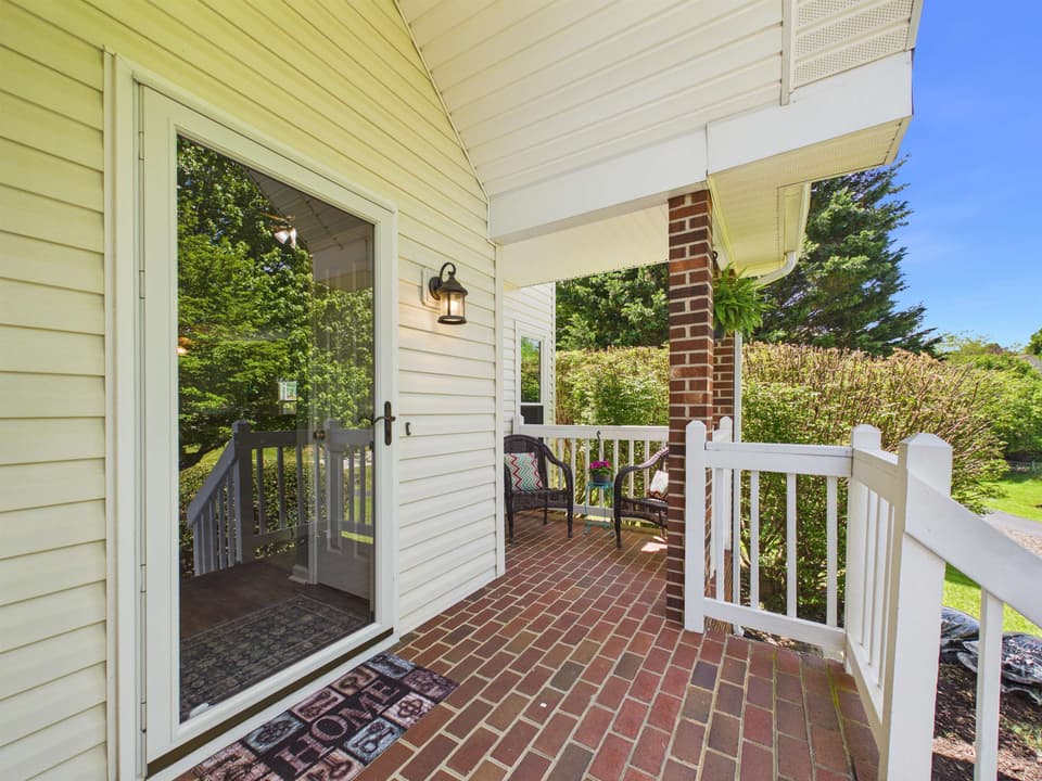 1525 Sleepy Hollow Road, photo 16 of 40