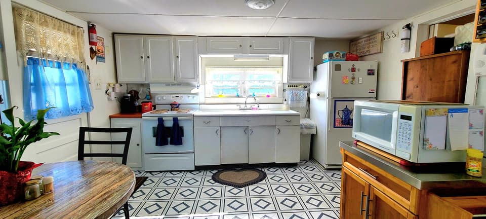 2369 Peppers Ferry Road NW, photo 10 of 34