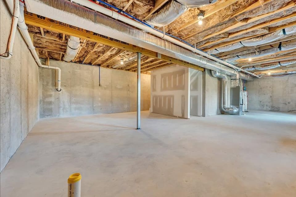 1540 Kensington Way, photo 33 of 37