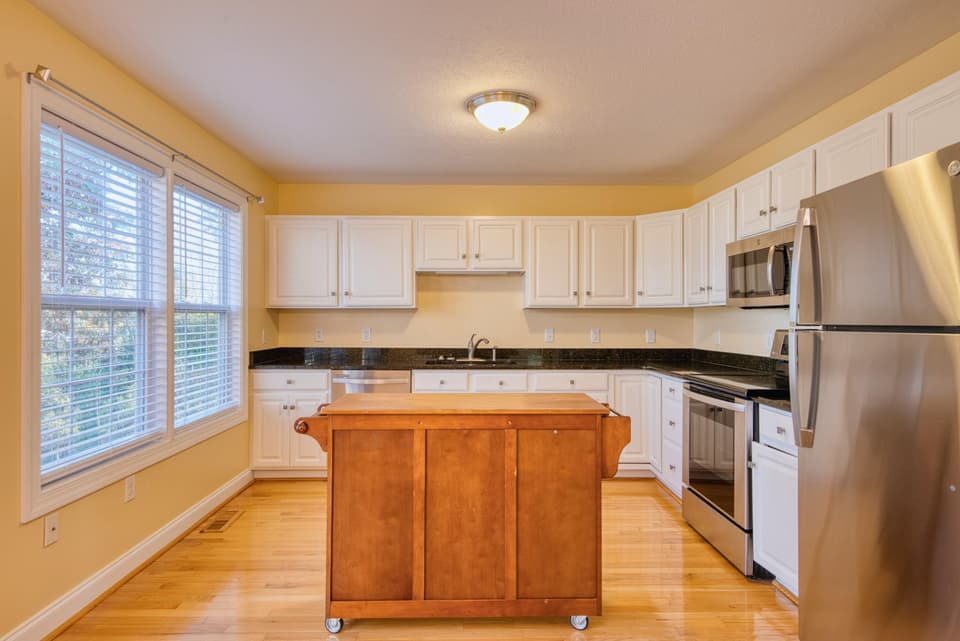 545 Gold Leaf Drive, photo 11 of 40