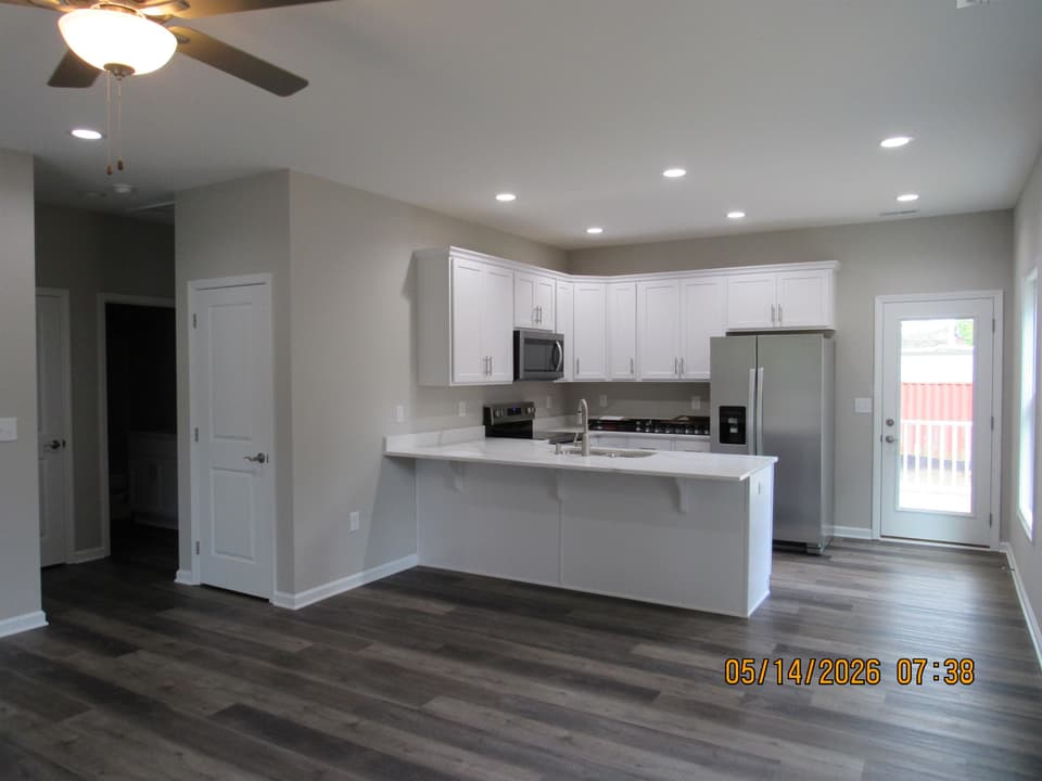 1145 Plum Street, photo 8 of 19