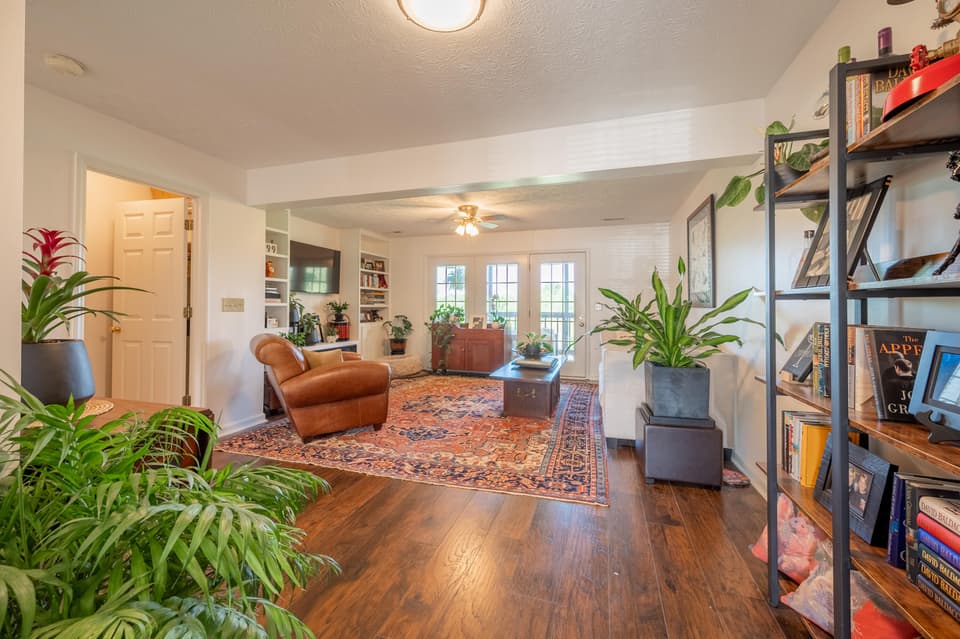 1654 York Dr NW, photo 19 of 38