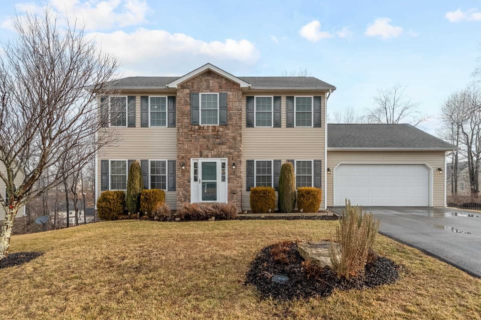 1110 Crosscreek Drive, Christiansburg, VA