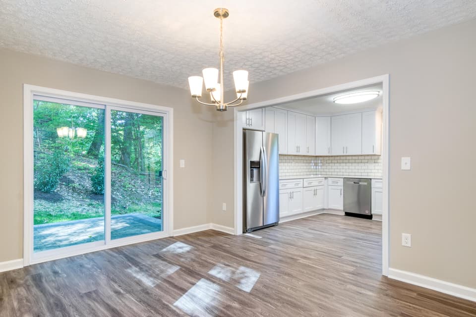 360 Tomahawk Drive, photo 22 of 32