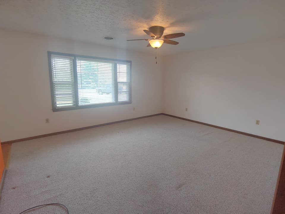 3875 Roanoke St, photo 17 of 40