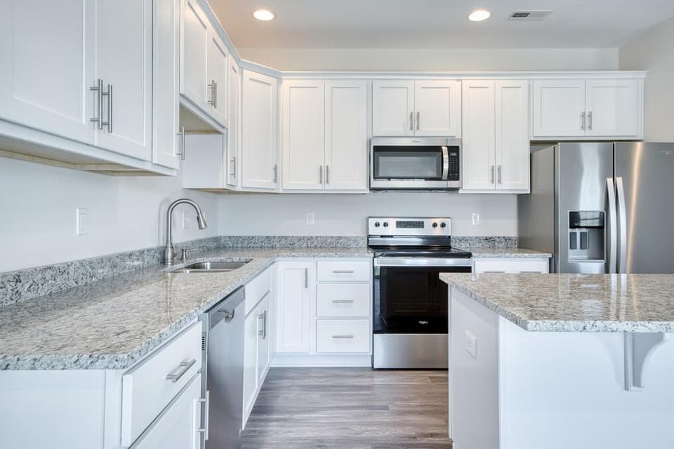 223 Louise Ln, photo 15 of 35