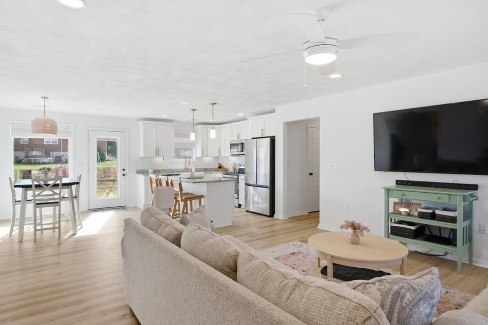 165 Ash Drive, photo 10 of 40