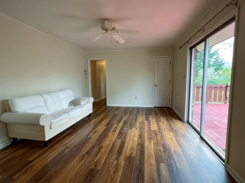 975 Carson Dr, photo 10 of 37