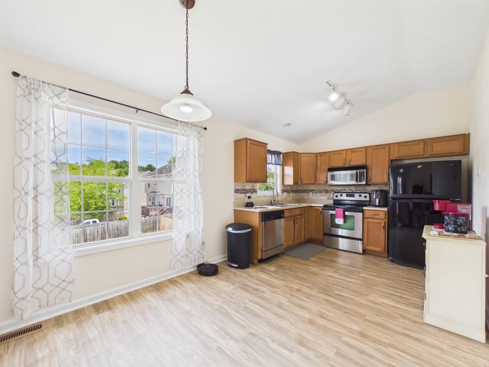 110 Aster Lane, photo 15 of 40