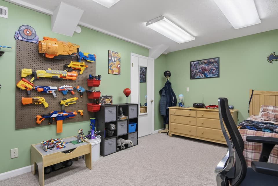 670 Lawn Drive, photo 29 of 40