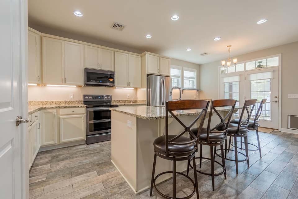 510 Dewdrop Lane, photo 31 of 40