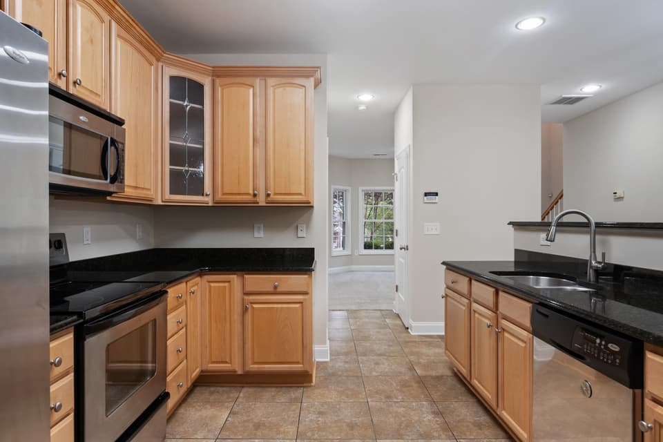 135 Phoenix Boulevard, photo 13 of 40