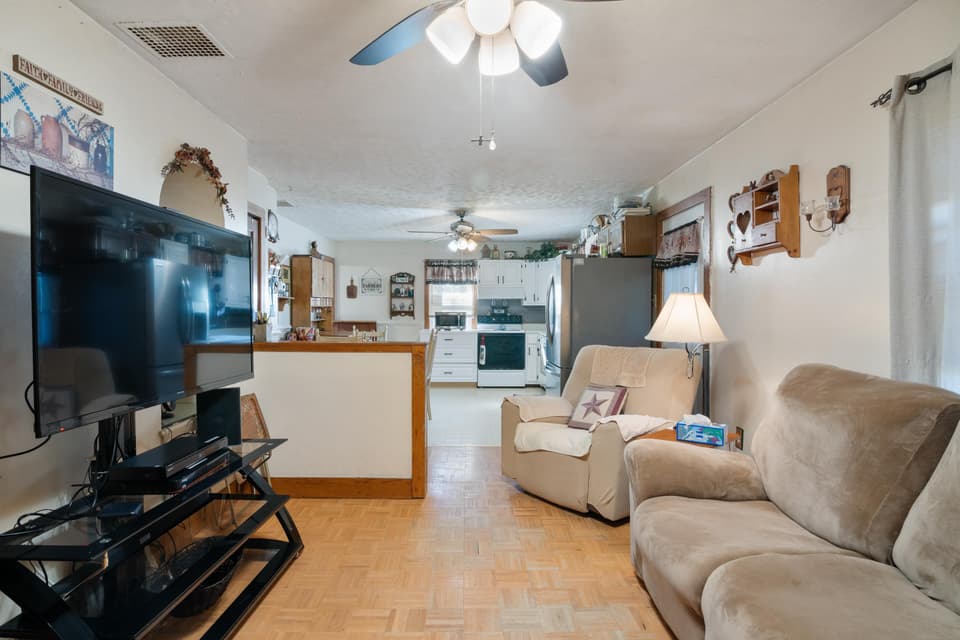 1531 Blair Street, photo 12 of 39