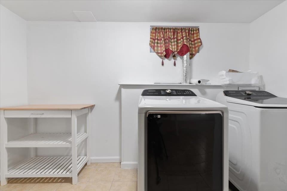 106 Miller Street SE, photo 33 of 40