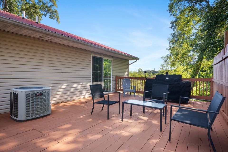 3494 Roanoke Street, photo 8 of 30