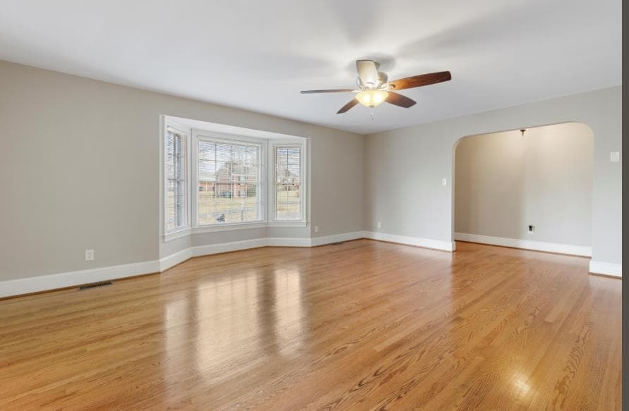 215 Overhill Road, photo 11 of 40