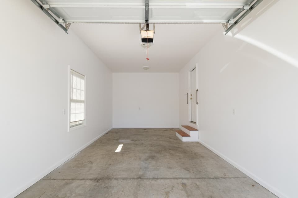 835 College Street, photo 27 of 33