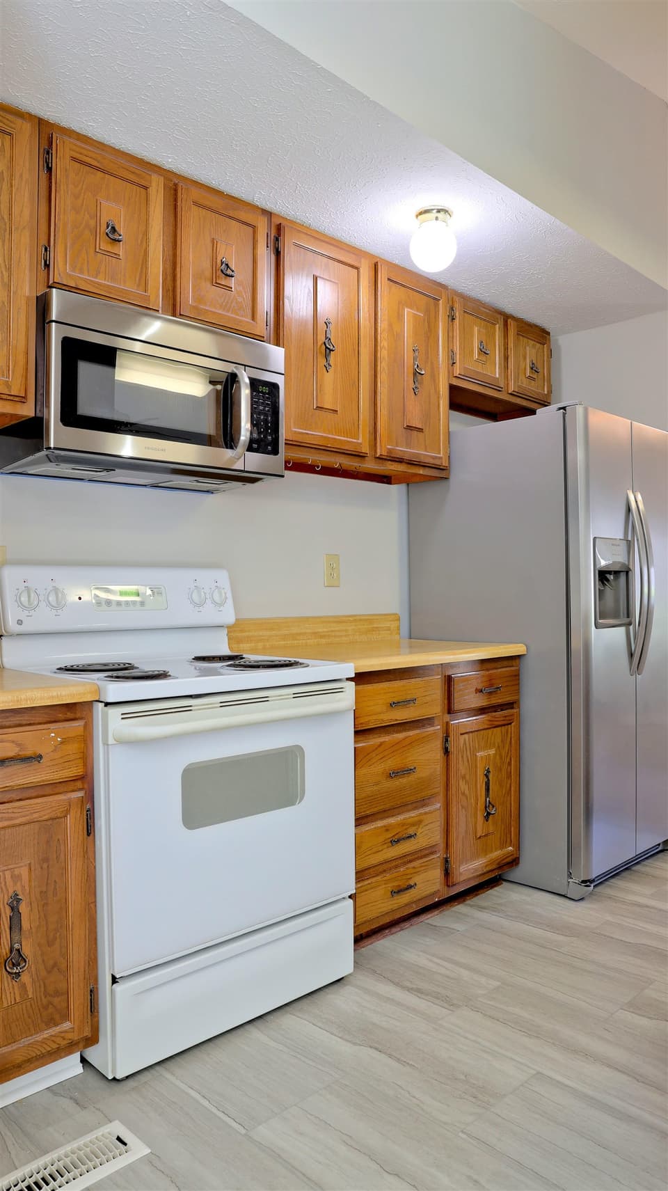 1055 Scott Street, photo 12 of 36
