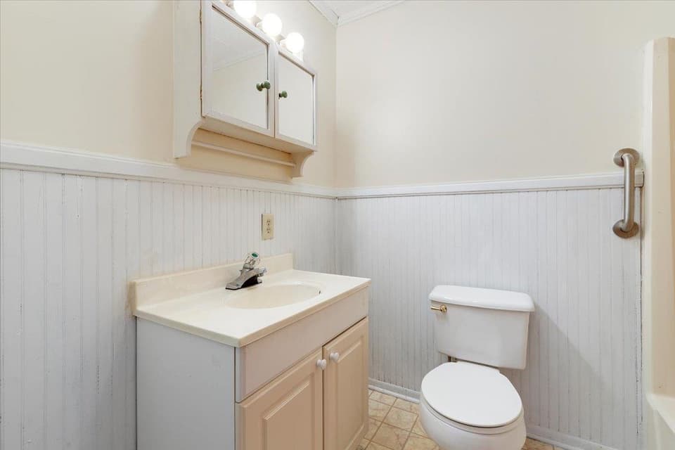 1363 Dow Street, photo 18 of 40