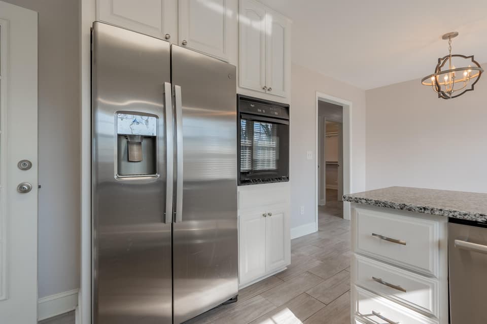 230 Montgomery Street NE, photo 20 of 40