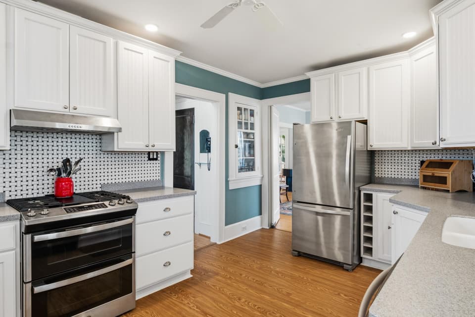 805 W Main Street, photo 22 of 40