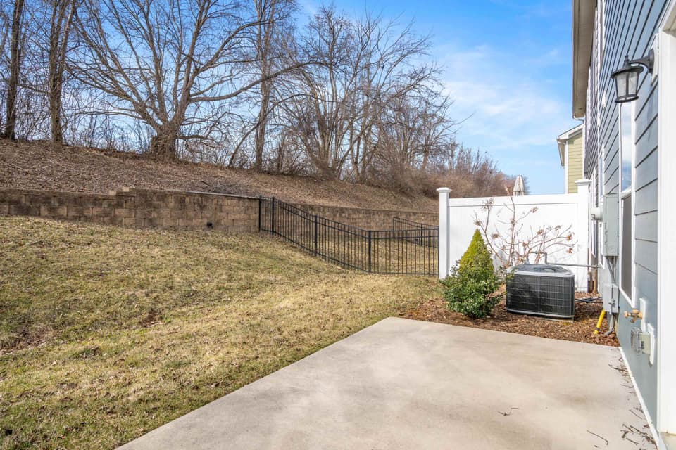 215 Hamilton Avenue NW, photo 40 of 40